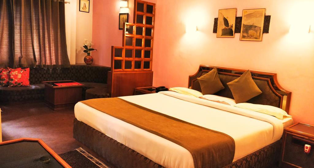 Hotel Maganji'S Mount Abu Exterior photo